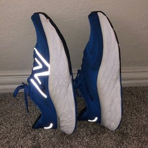 12(Wide)2E New Balance MoreV4